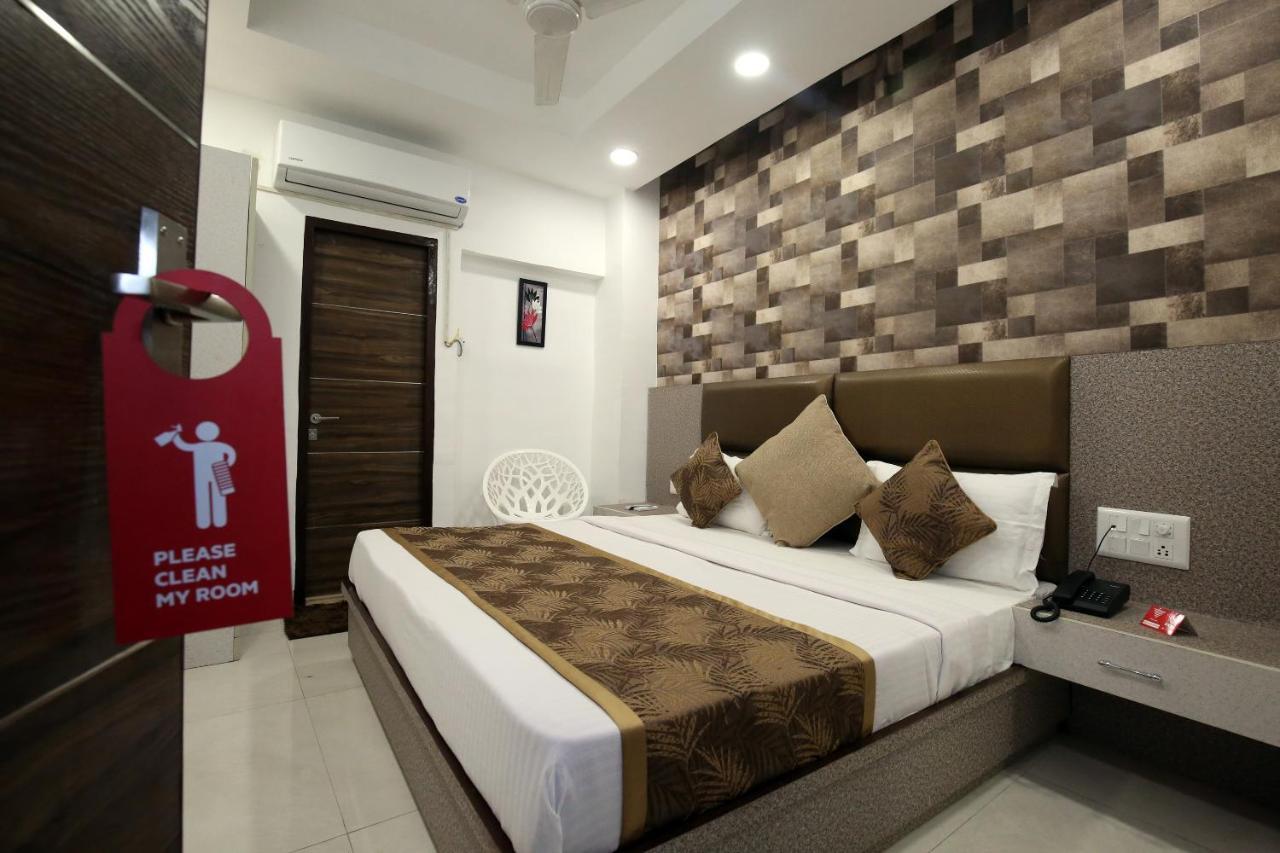 Oyo 9732 Amar Motel Nayagaon Экстерьер фото